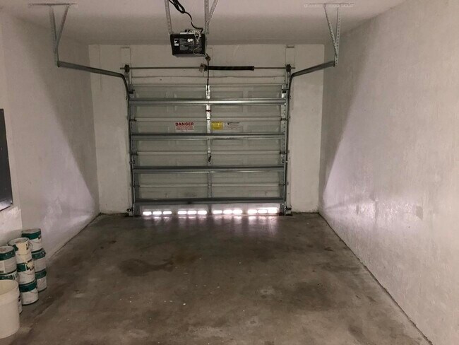 Photo - 6109 Reynolds St