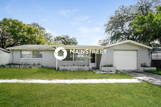 Building Photo - 2 Bedroom Pet-Friendly Home in Port Richey...