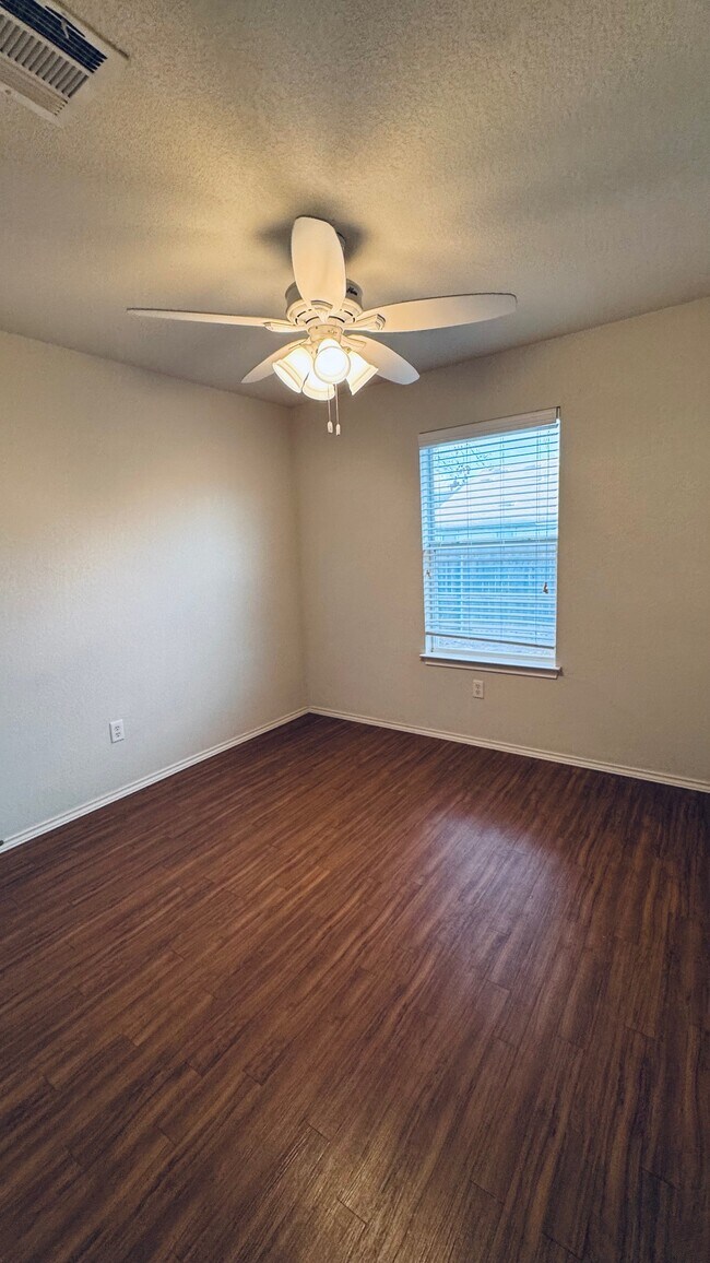 Photo - 1014 Kajon Cove