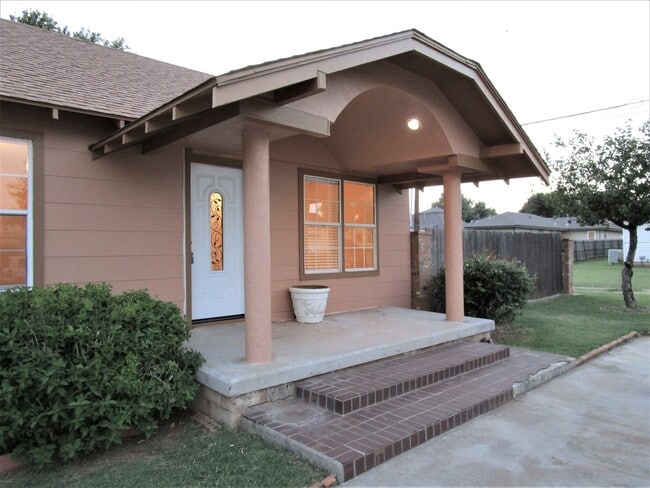 Photo - Charming 2 bedroom 1 bath