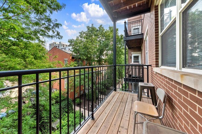 Photo - 301 W Goethe St Apartamentos Unidad 203