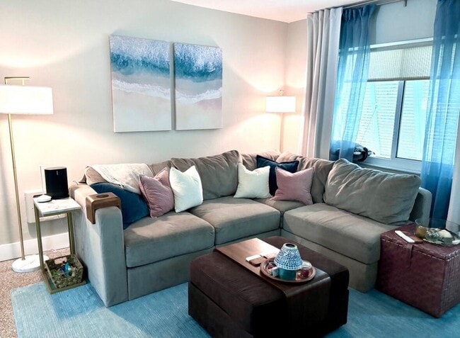 Photo - 127 SW 10th Ave