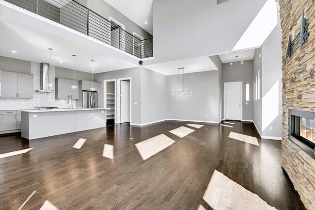 Photo - 28424 Tepees Way