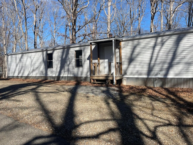 Building Photo - LJE #22