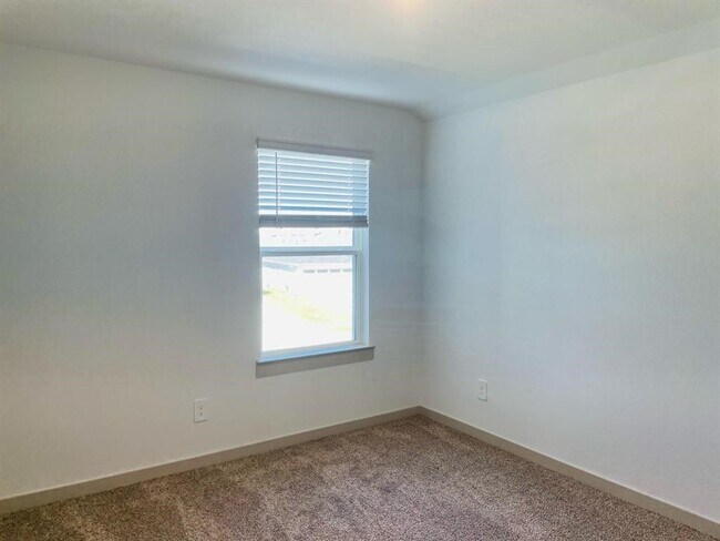Photo - 28935 Yukon River Ct