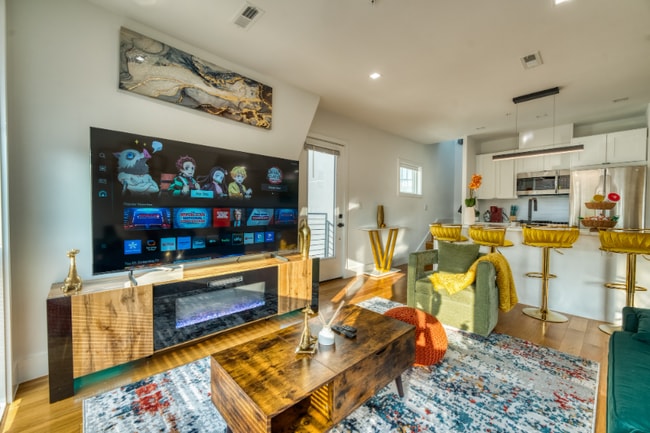 Photo - 5835 Colorado Ave NW Unit 5