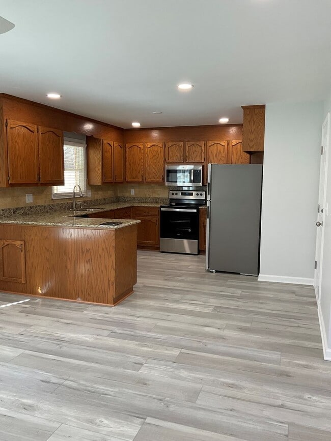 1960 Brownstone Ct