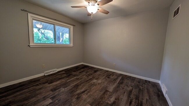 Photo - 1922 Ontario Dr