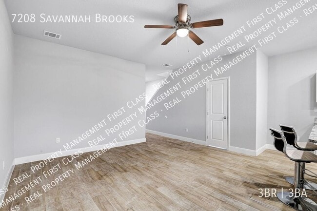 Photo - 7208 Savannah Brooks