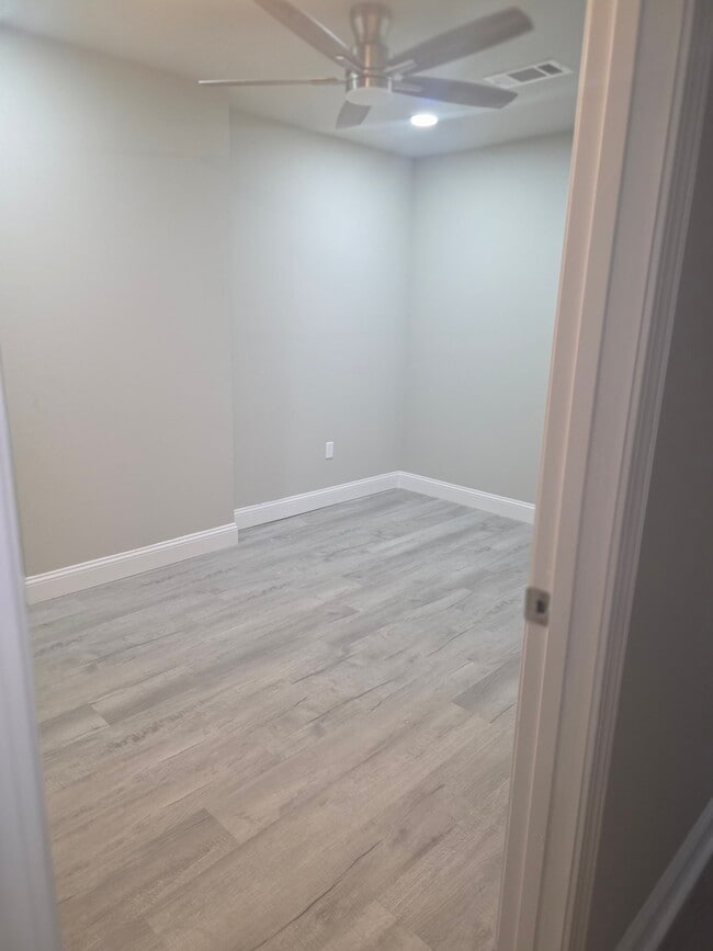 Photo - 1547 Chippewa St Unit 1547