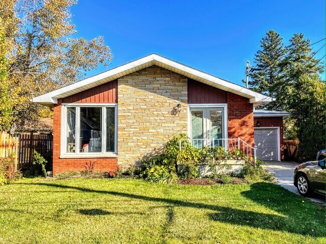 Photo - 105 Hester St Unit LOWER