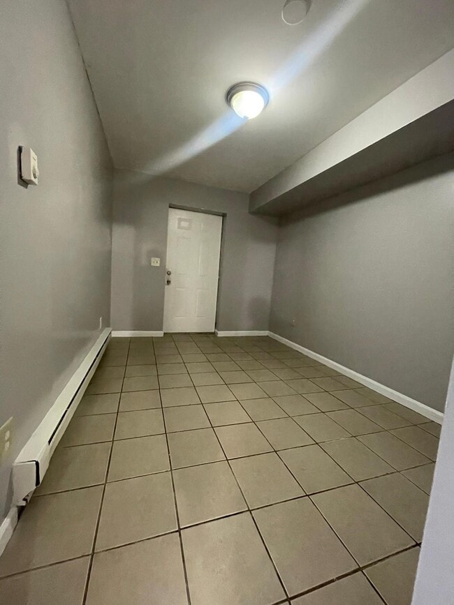 Photo - 261 Halladay St Unit Basement