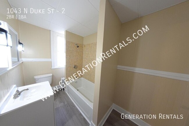 Photo - 1043 N Duke St Unidad 2