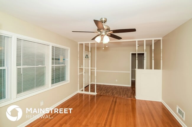 Photo - 8316 9th Ave S