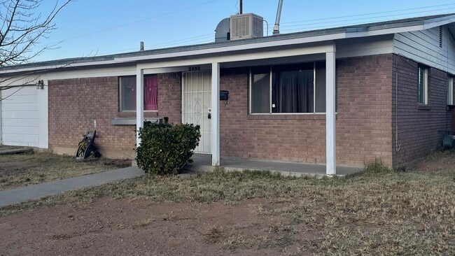 9224 Montgomery Dr
