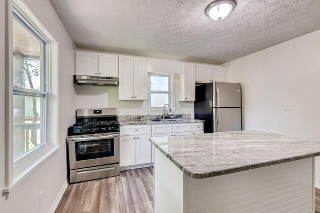 Photo - 266 Hurt A-B Unit 266-B