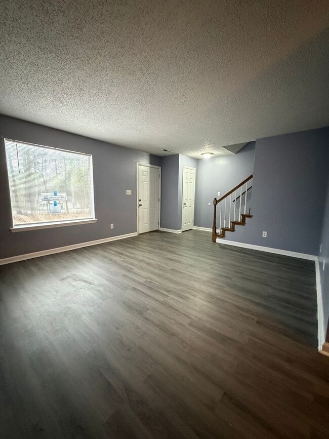 Photo - 3 Bd 2 Ba 1200 sq ft Townhouse