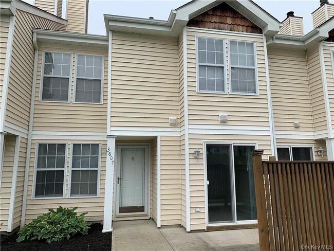 Photo - 3607 Whispering Hills Dr