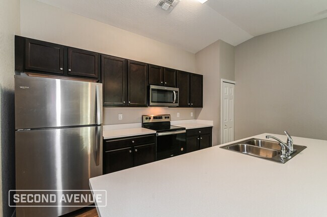 Photo - 4621 Lacoco St