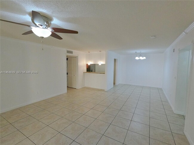 Photo - 8600 SW 149th Ave Unidad 612