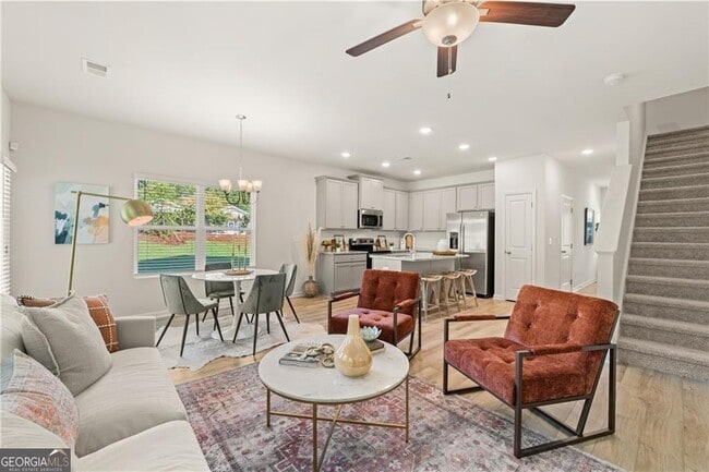 Photo - 539 Buxton Rd