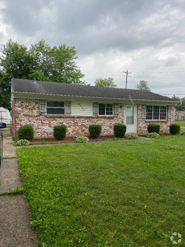 Building Photo - 5723 Tall Oaks Dr Rental