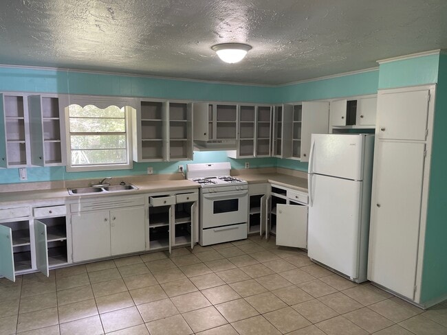 Photo - 102 Perry St