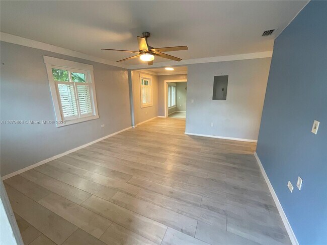 Photo - 385 NW 129th St