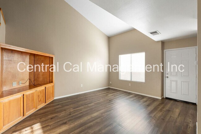 Photo - 8502 Laborough Dr Unit Apt D