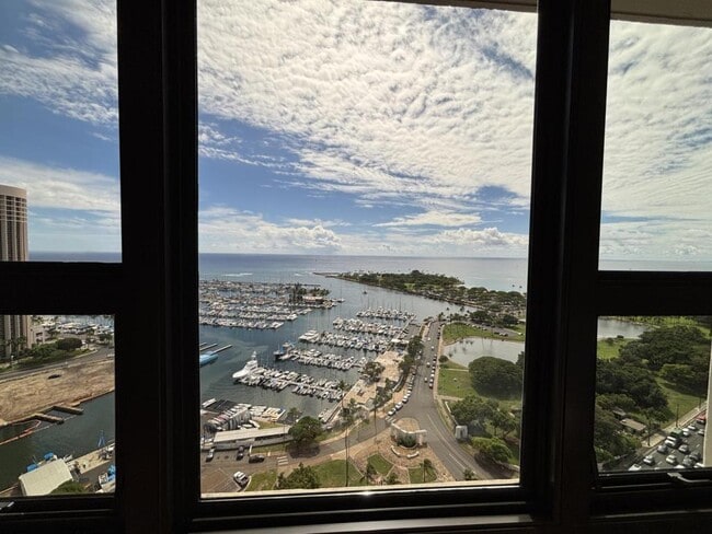 Photo - 1600 Ala Moana Blvd