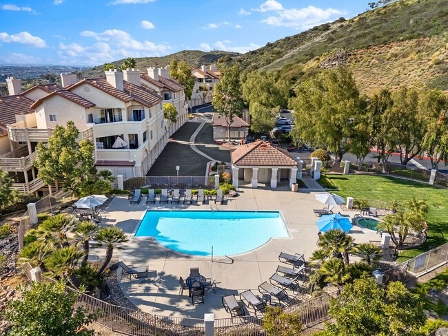 Building Photo - Affinity Townhome in Scripps Ranch