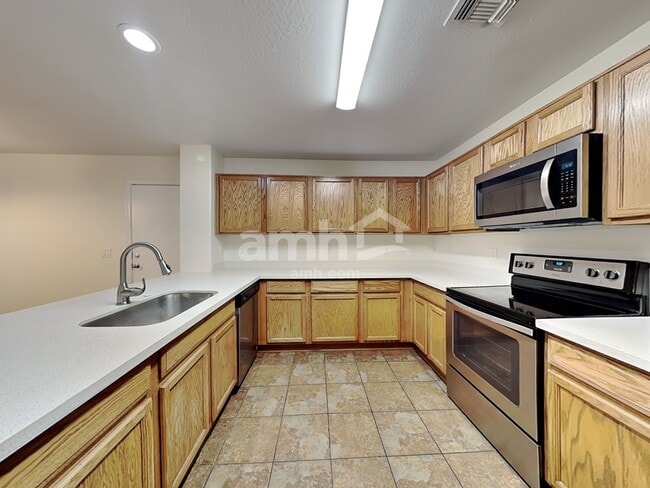 Photo - 1033 S Deerfield Ln