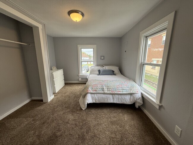 Photo - 742 Locust St
