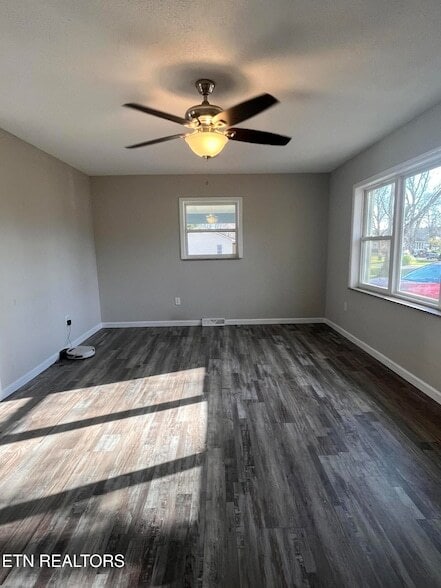 Photo - 3408 Hackberry Rd