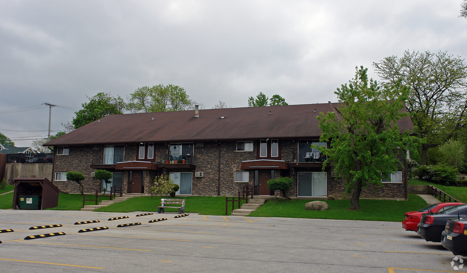 Main Court Apartments - Main Court Apartments