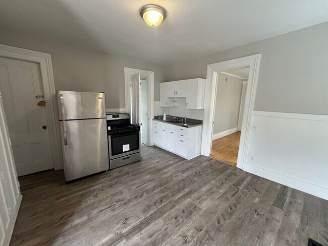 Photo - 353-355 Pearl St Unidad 353 Pearl St