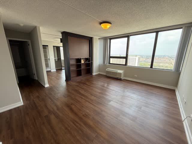 1212 S Michigan Ave Unidad 1205