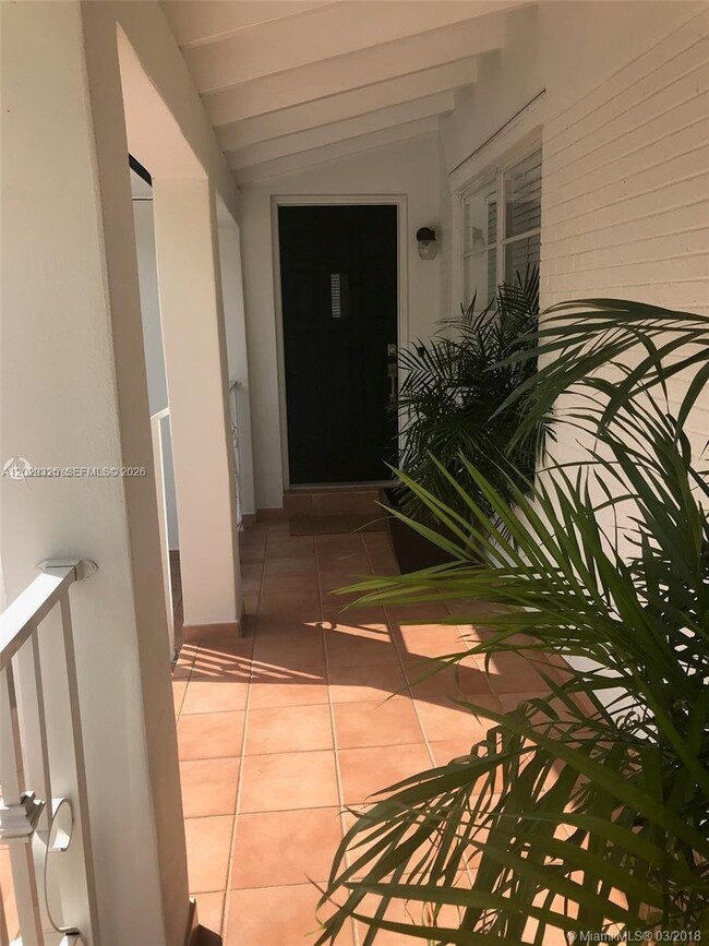 Photo - 931 Placetas Ave
