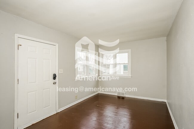 Photo - 5047 N 57th St