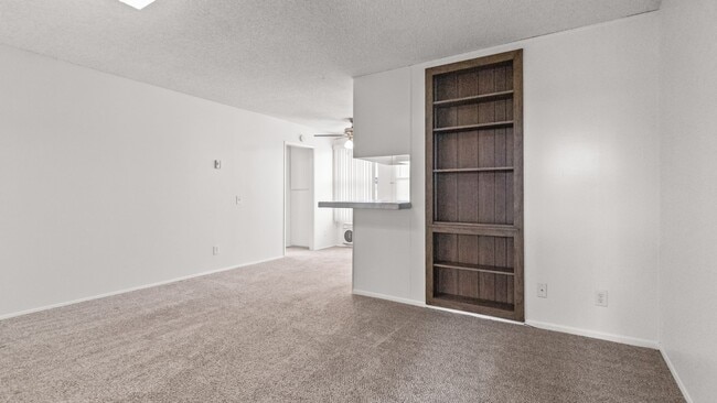 Photo - San Remo Court