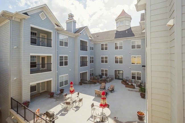 Kirkwood Station Plaza Apartments