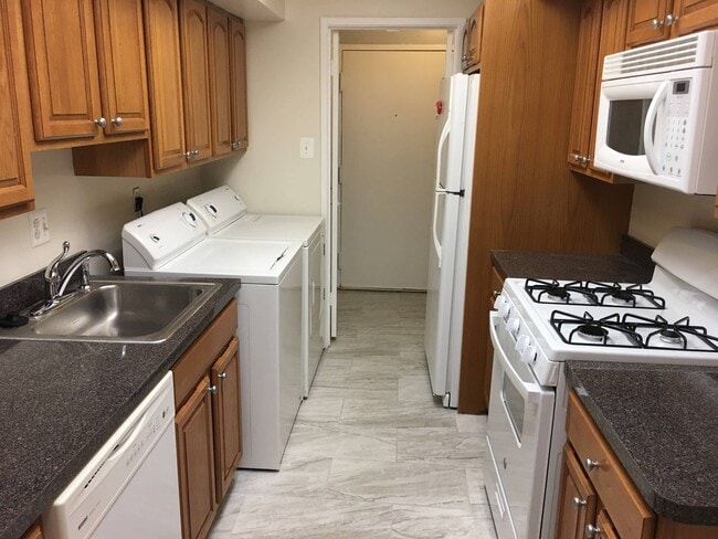 Photo - 10241 Prince Pl Unit T3