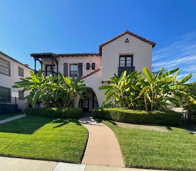 Beautiful Spanish Colonial building - 827 Belmont Ave Rental