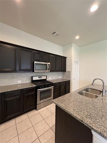 Photo - 1700 Emma Pearl Ln