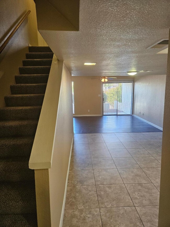 Photo - 885 N Granite Reef Rd