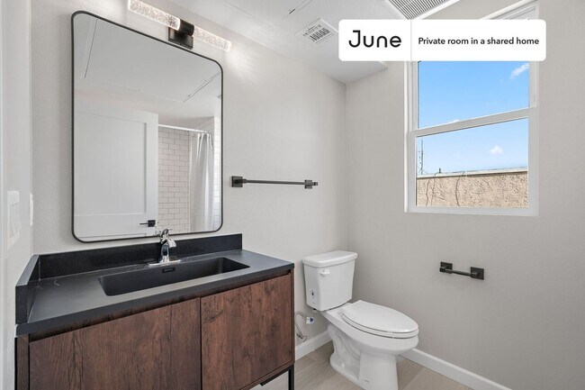 Room in Shared 5 bed/5 bath home in Boyle Heights