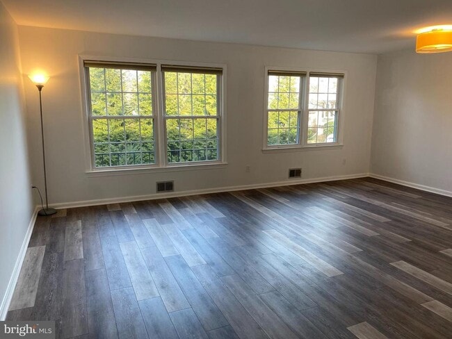 Building Photo - 3116 Cedar Grove Dr