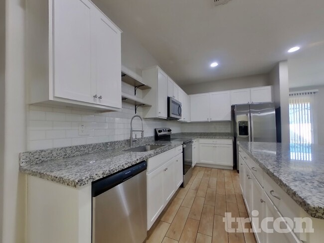 Photo - 15831 W Port Royale Ln