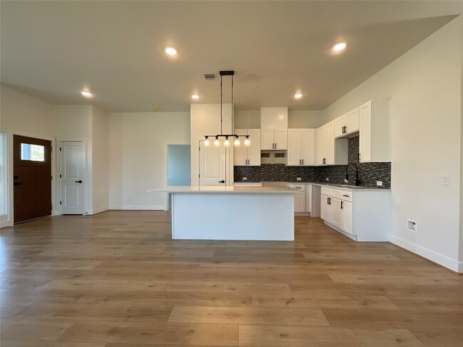 Photo - 719 Red Oak Ave