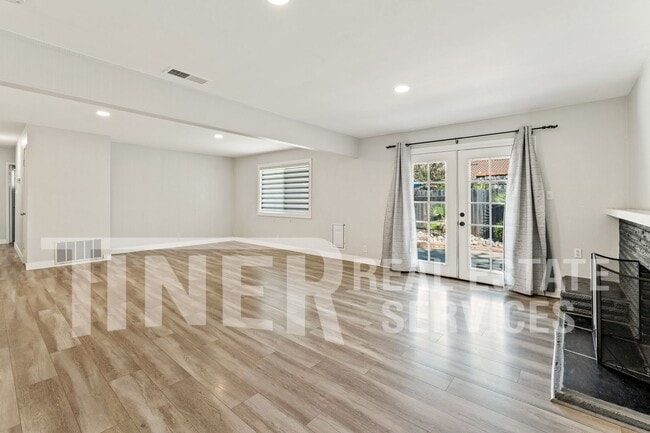 Photo - 2771 Wissemann Dr